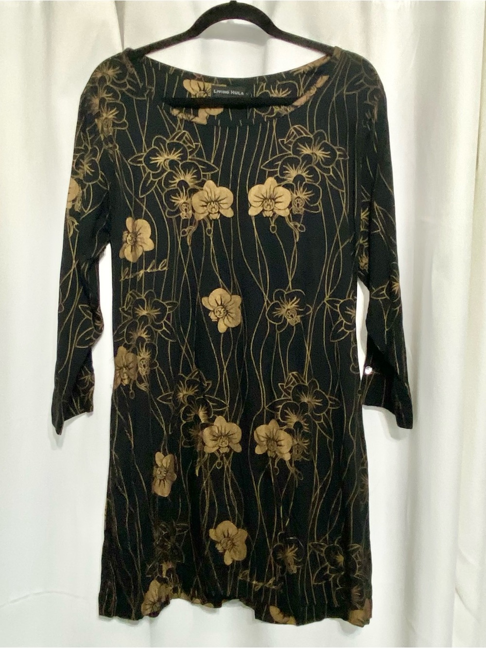 NWT Living Hula Women’s Puanani Okika (Orchid) Button Down Dress Black Gold Sz M